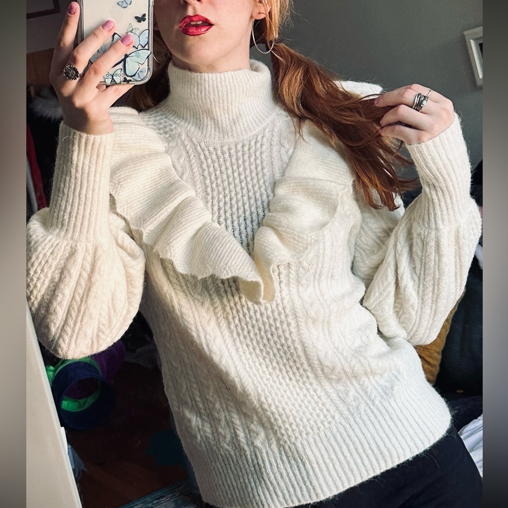 Effortless confidence in clothes you love. Follow me!